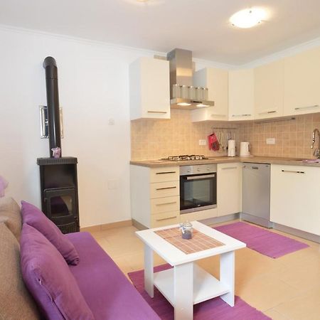 Apartment Hrasta Vrana  Extérieur photo