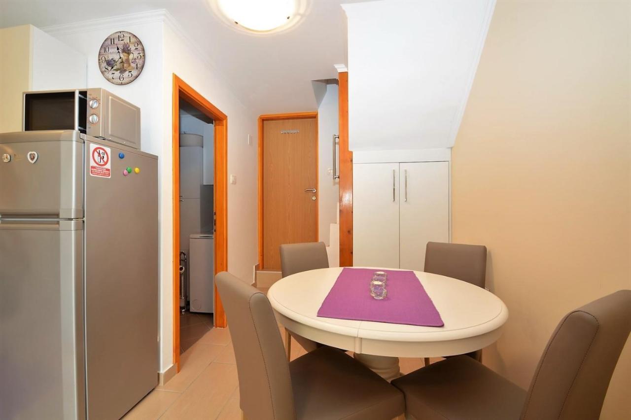 Apartment Hrasta Vrana  Extérieur photo